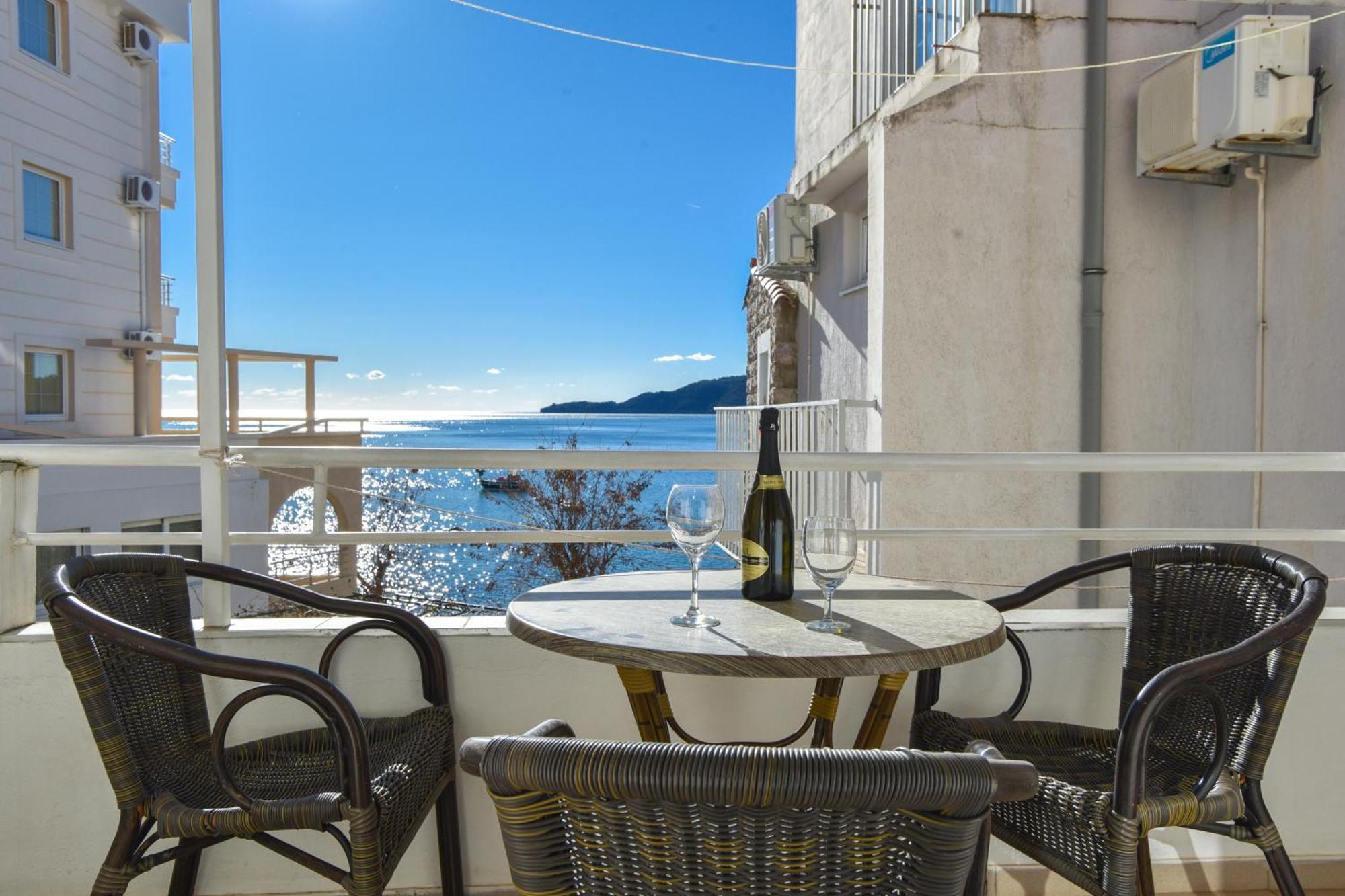 Apartments Milos Kaladjurdjevic Budva Bagian luar foto