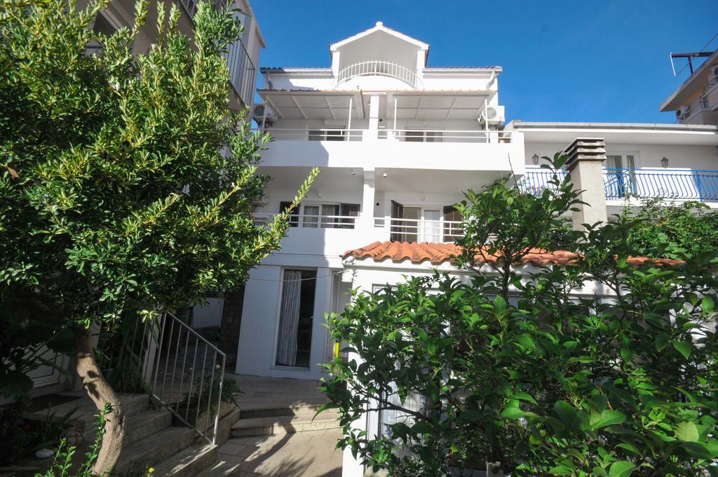 Apartments Milos Kaladjurdjevic Budva Bagian luar foto