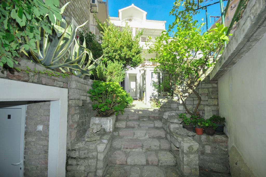 Apartments Milos Kaladjurdjevic Budva Bagian luar foto